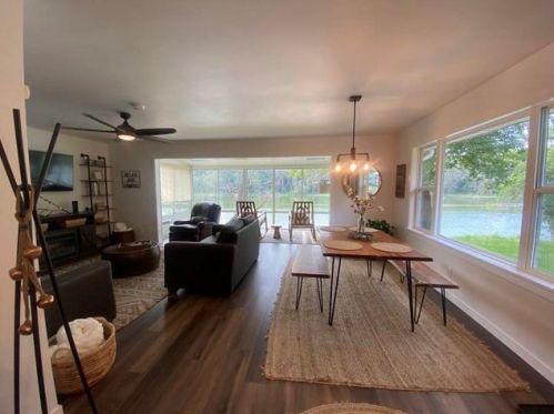 4035 Riverside Dr, Edgerton, WI 53534-8651