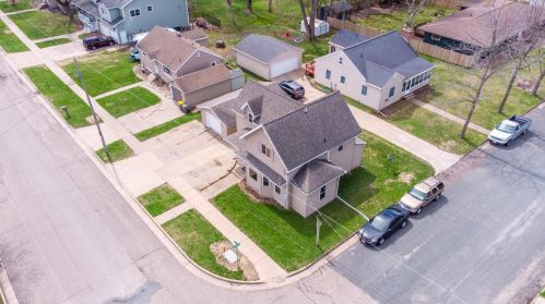 800 12th Ave, Hammond WI  54002-9322 exterior