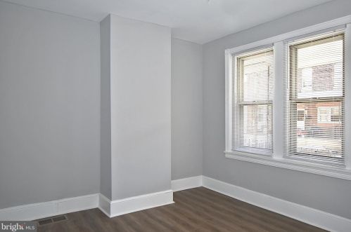 6716 Marsden St, Philadelphia PA 19135-2226 exterior