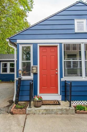 21 Mill St, Putnam CT  06260-1503 exterior