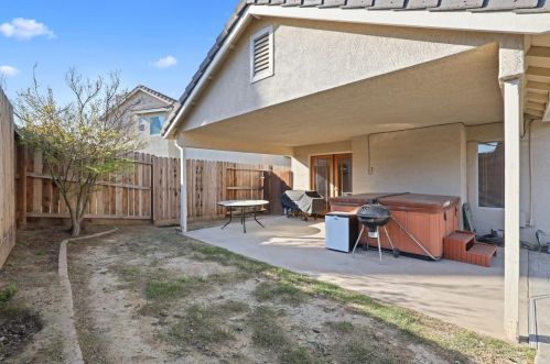 5204 Dolcetto Way, Salida CA  95368-9509 exterior