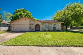 5645 Harper Forest Dr, Houston TX  77088-2622 exterior