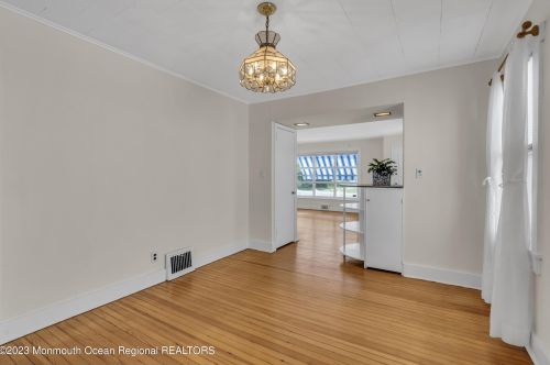 1604 Maplewood Rd, Belmar NJ 07719-3151 exterior