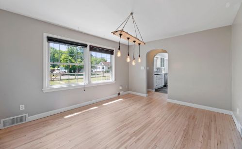1303 Prospect Ave, Scanlon, MN 55720-2329
