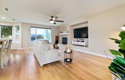 1125 Valley Glen Dr, Liberty Farms CA  95620-4835 exterior
