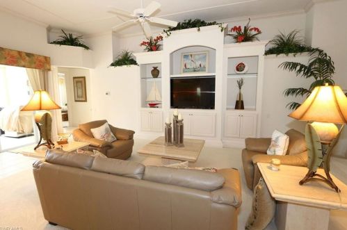 23243 Foxberry Ln, Bonita Springs FL  34135-2031 exterior