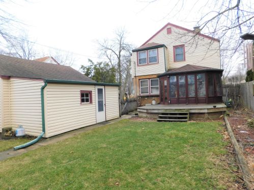 5716 Dexter Ave, Milwaukee, WI 53209-4212