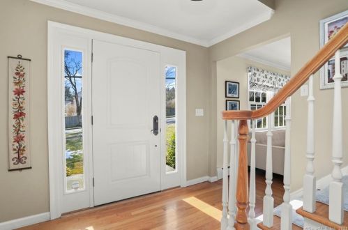 140 Farm Rd, New Canaan, CT 06840-6326