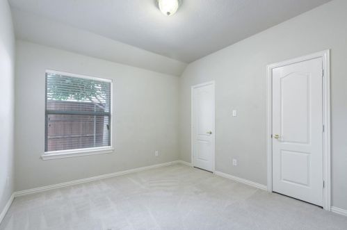 2509 Stillwater Ct, Lewisville TX  75022-8039 exterior