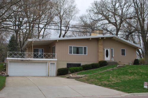 2006 Albion Ave, Fairmont, MN 56031-3205