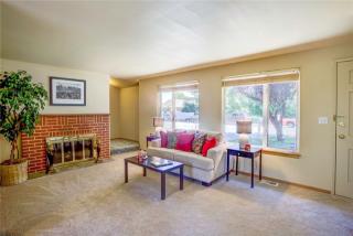 7009 152nd Ave, Redmond WA  98052-4204 exterior