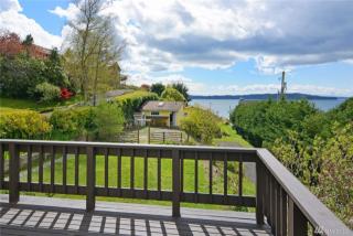 8673 Sea View Ave, Indianola, WA 98342-9751