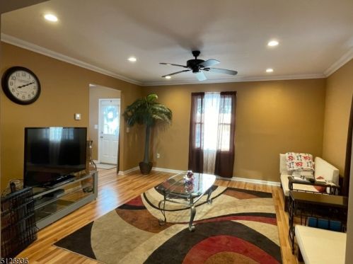 331 Boesel Ave, Manville, NJ 08835-2323