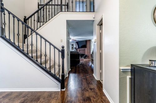 1500 Finley St, Cedar Hill TX 75104-4201 exterior