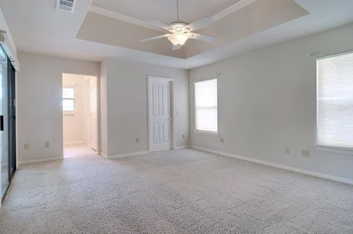 10721 Southerland Dr, Denton TX  76207-8681 exterior