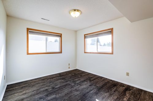 904 Winchester Ln, Holmen WI  54636-8713 exterior