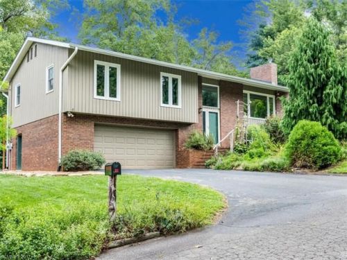 15 Beaverdam Ct, Asheville, NC 28804-2705