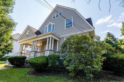 104 Winthrop St, Taunton MA 02780-4162 exterior