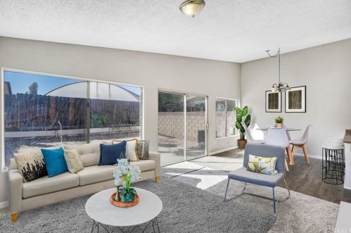 1111 Monroe St, Lake Elsinore, CA 92530-5304