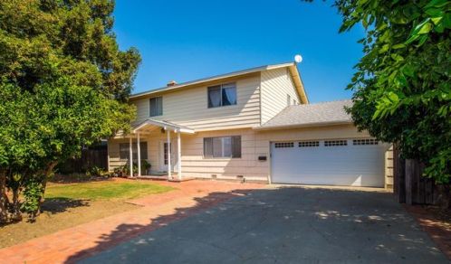17 Cypress Dr, Woodland, CA 95695-5314