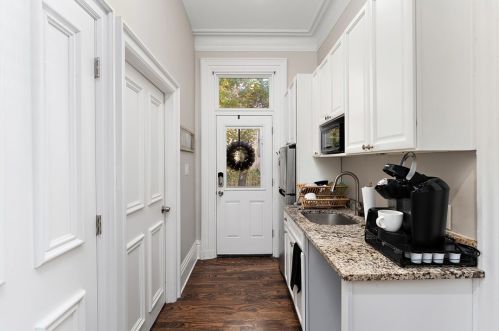 335 Chestnut St, Sewickley PA 15143-1809 exterior