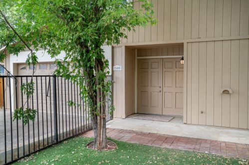 7600 Mcconnel Dr, Citrus Heights CA  95610-2606 exterior