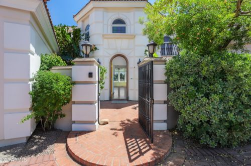 8241 Del Camino Dr, Scottsdale, AZ 85258-2330