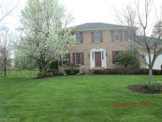 1312 Berkshire Dr, Macedonia, OH 44056-2416
