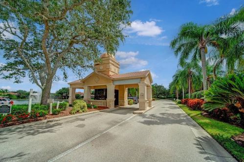 509 Avellino Isles Cir, Naples FL  37201-2379 exterior