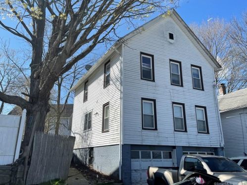 20 Mopsic St, Norwich, CT 06360-5618
