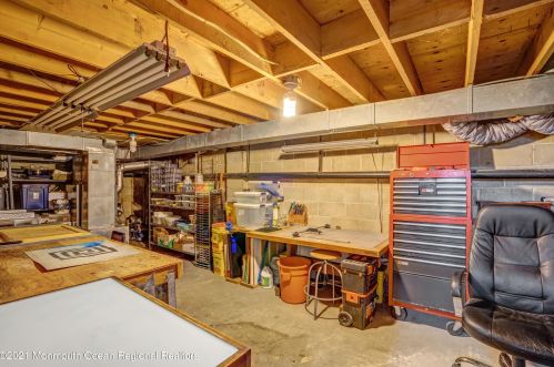 1068 Toms River Rd, Jackson Twp NJ  08527-5240 exterior