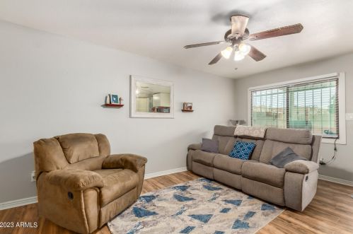 8427 34th Ave, Phoenix AZ  85051-5952 exterior