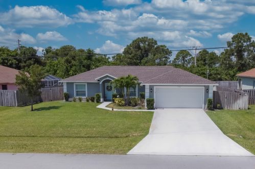 5774 Zinnia St, Fort Pierce, FL 34986-3501