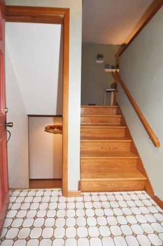 227 Willett Rd, Glenshaw, PA 15116-1340