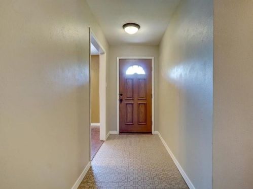 1225 Hillcrest St, Denton TX  76201-2412 exterior