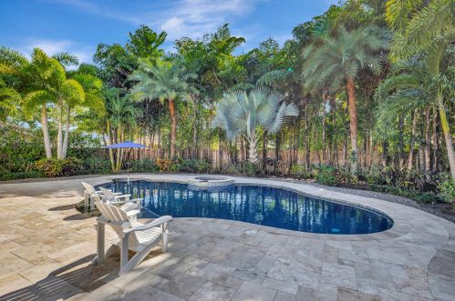 5112 Foxpointe Cir, Delray Beach FL  33445-4345 exterior