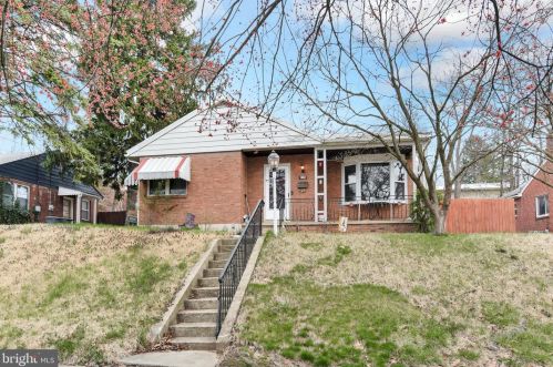 215 7th St, Harrisburg, PA 17113-2408