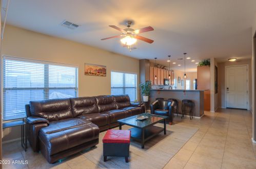 1325 Linda Dr, Casa Grande AZ  85122-3352 exterior