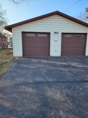 2204 Charles St, La Crosse, WI 54603-1994