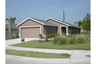 7193 50th Avenue Cir, Palmetto, FL 34221-9417