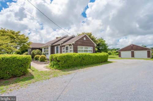202 Gumboro Rd, Selbyville, DE 19975-9313