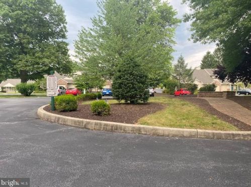 5218 Cobblestone Dr, Navy Sup Dpt, PA 17055-4489