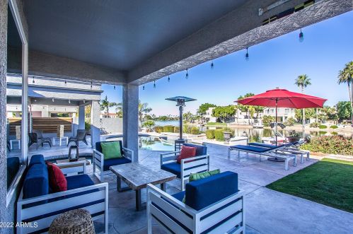 1820 Monarch Bay Dr, Gilbert AZ 85234-2713 exterior