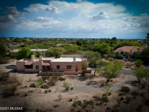 9250 Charlotte Pl, Tucson, AZ 85710-4514