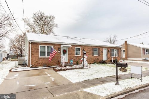 851 Hartman Ave, Hanover, PA 17331-5005