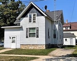 200 8th St, Watertown, WI 53094-3940