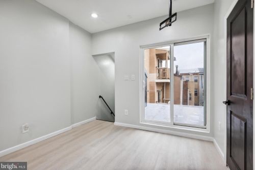 602 Annin St, Philadelphia PA  19147-4809 exterior