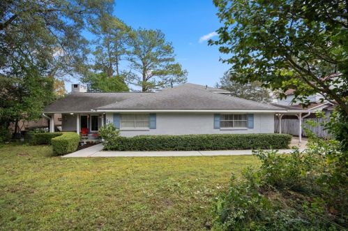 621 Brook Hollow Dr, Conroe TX  77385-9108 exterior