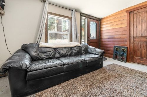 340 Sherwood Blvd, Big Bear City CA  92314 exterior