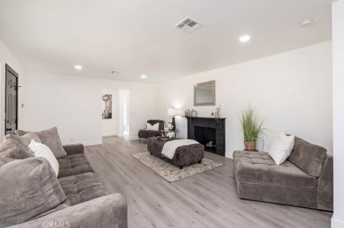 1741 Valley Center Ave, Glendora CA  91740-6132 exterior